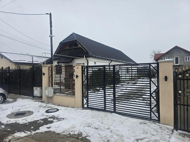 Casă individuală cu 2 camere cu Teren 451 Mp în Cazasu