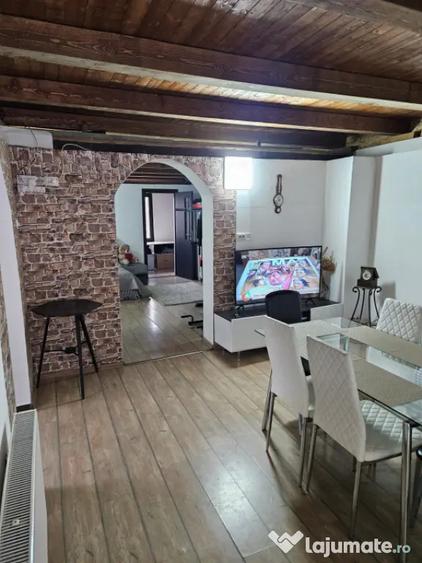 Casă cu 3 camere cu Teren 199 Mp în Central