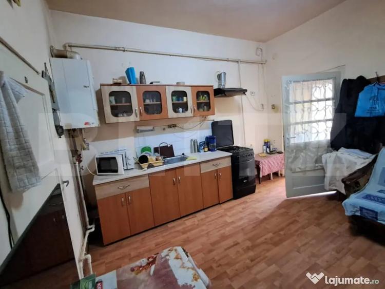Casă cu 2 camere cu Teren 650 Mp în Central