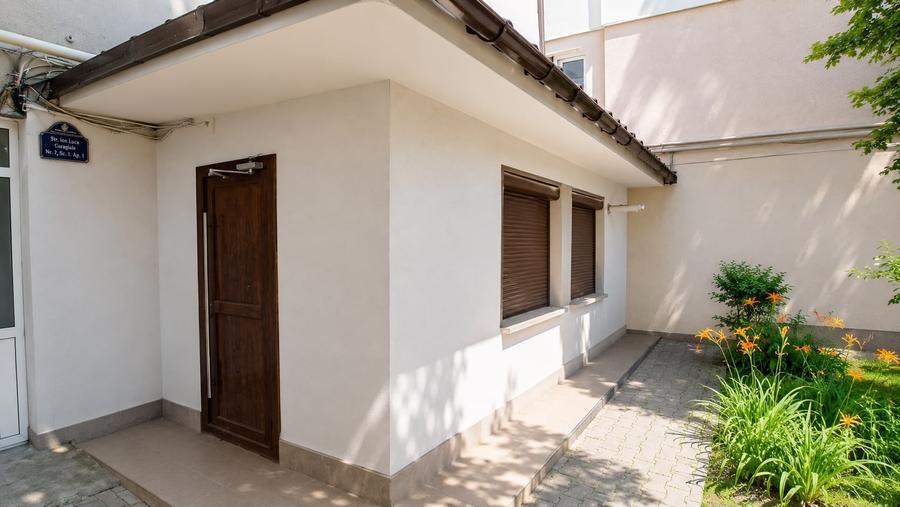 Apartament cu 2 camere decomandat, mobilat în Gară
