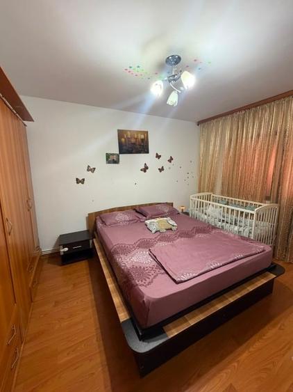 Ap.2 cam.central,et.1,centrala proprie,aer condiționat,,parcare gratuită. - 3