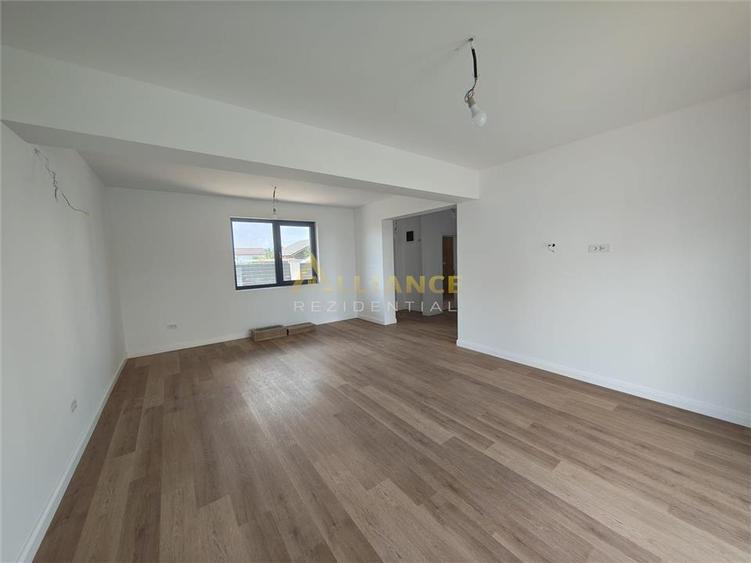 Casă individuală cu 5 camere cu Teren 259 Mp în Berceni