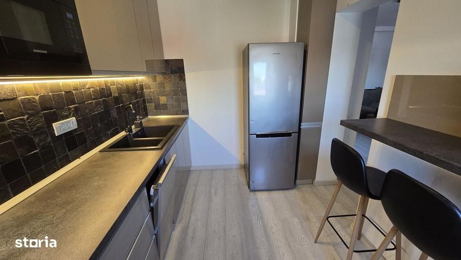 Apartament cu 4 camere în Progresul