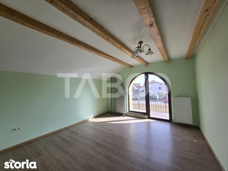 Casă cu 4 camere cu Teren 200 Mp în Tineretului