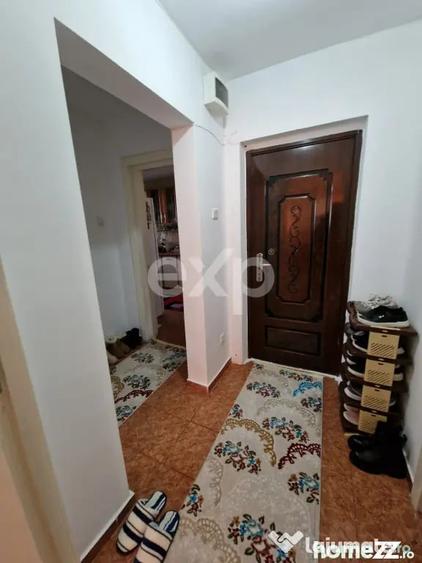 Apartament cu 2 camere decomandat în Micro 6