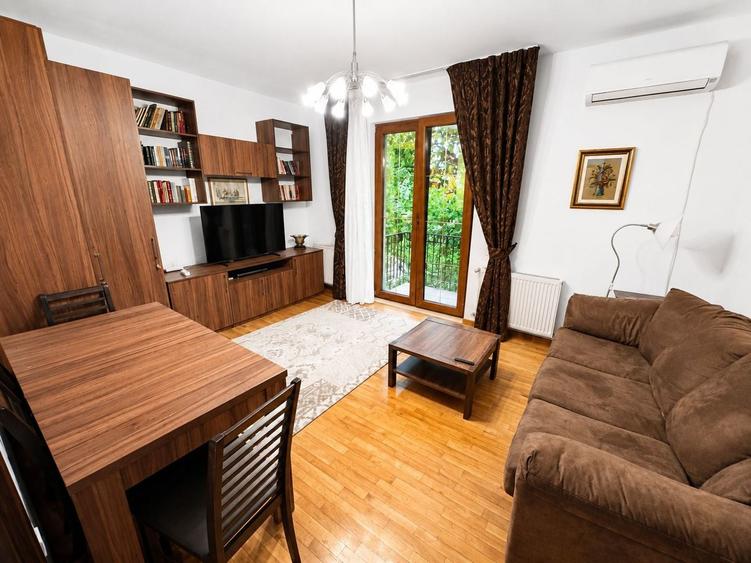 Apartament cu 2 camere decomandat în Floreasca