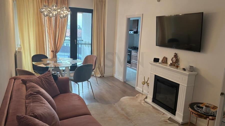 Apartament cu 2 camere decomandat, mobilat în Central