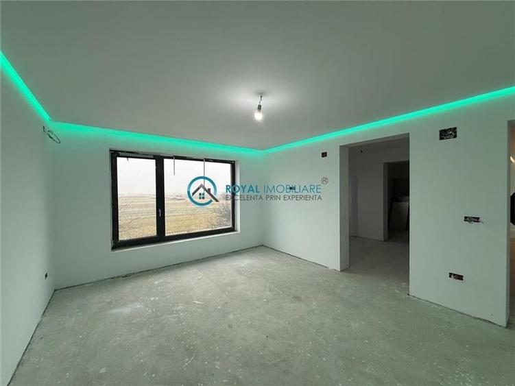 Casă individuală cu 5 camere cu Teren 704 Mp în Strejnicu