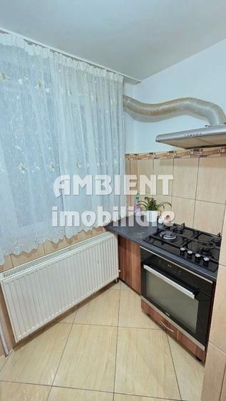 Apartament cu 3 camere decomandat, mobilat în Gară