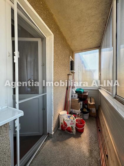 Apartament cu 2 camere semidecomandat în Piața Centrală