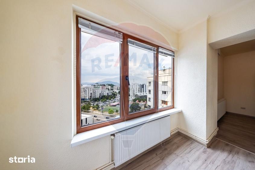 Apartament cu 4 camere în Central
