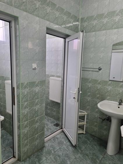 Spațiu comercial, de 485 mp, în Central