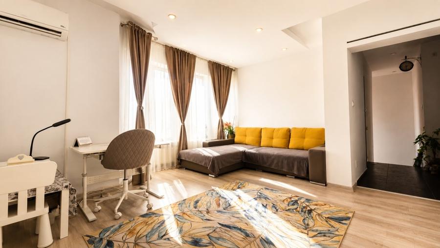 Apartament cu 2 camere decomandat în Miroslava