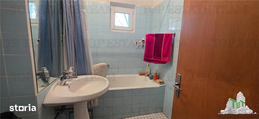 Apartament cu 3 camere decomandat în Clucerului