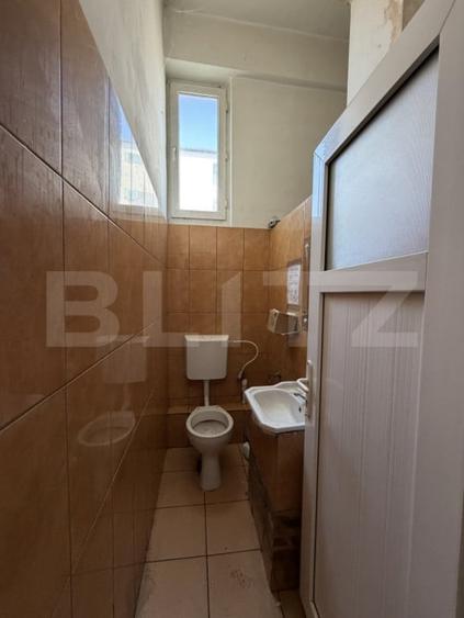 Spațiu comercial, de 550 mp, în Central