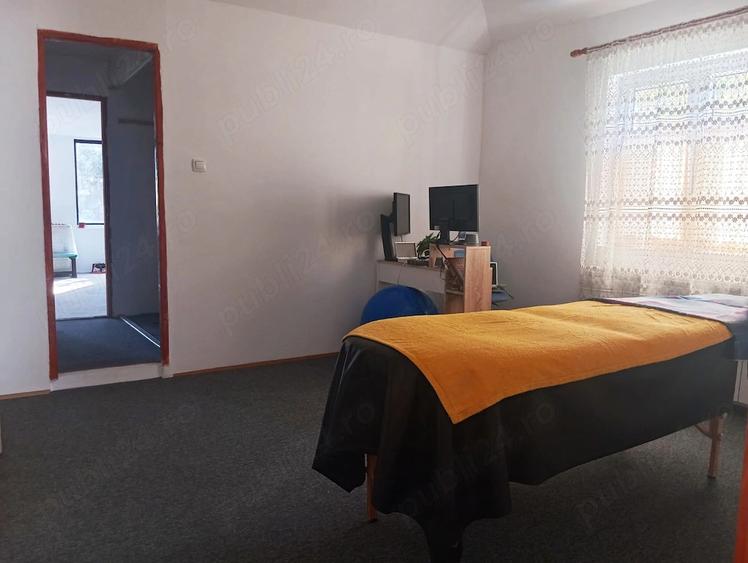 Casă cu 4 camere cu Teren 18600 Mp în Foeni