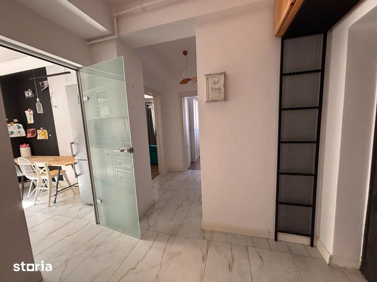 Apartament cu 3 camere în Parcul Carol