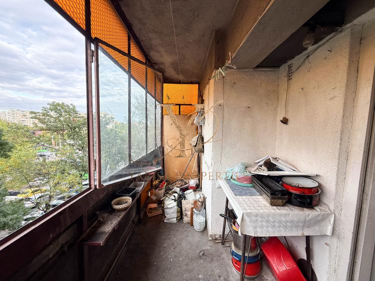 Apartament cu 2 camere decomandat în Drumul Taberei