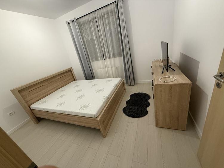 Apartament cu 2 camere semidecomandat în Giroc