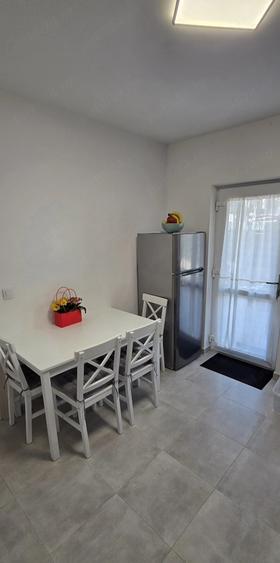 Casă cu 4 camere cu Teren 400 Mp în Valea Adâncă