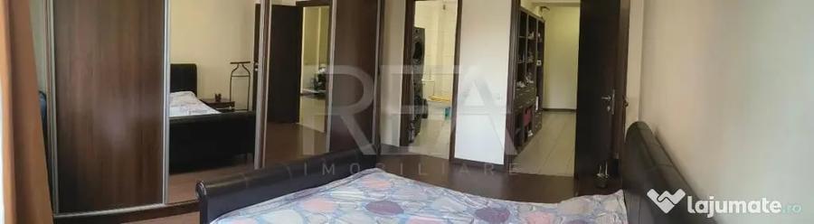Apartament cu 3 camere semidecomandat în Pajura