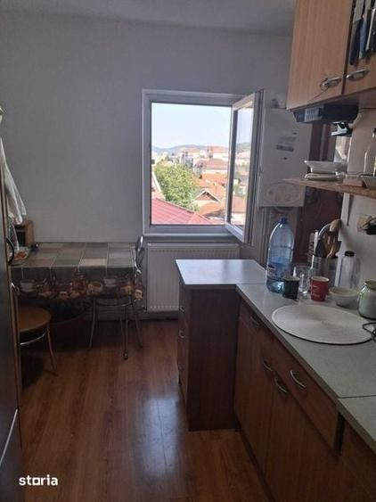 Apartament cu 3 camere decomandat în Dorobanți