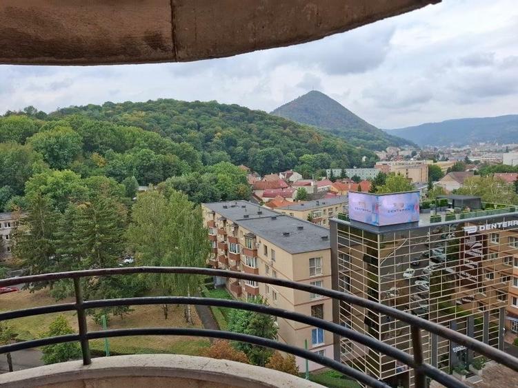 Apartament cu 2 camere decomandat în Centrul Civic