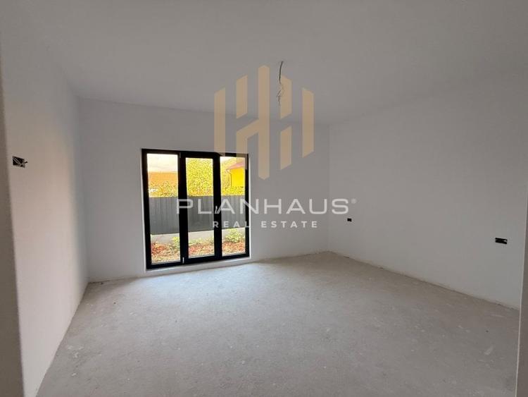 Apartament cu 3 camere decomandat în Griviței