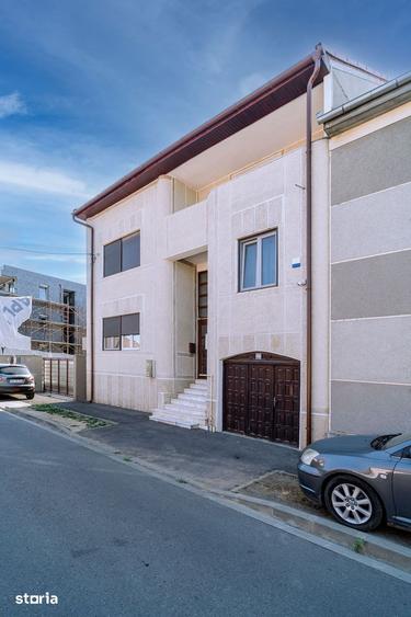Casă cu 5 camere cu Teren 500 Mp în Iosia