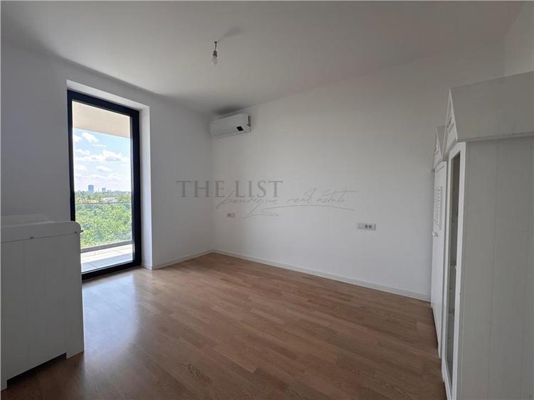 Apartament cu 3 camere decomandat în Băneasa