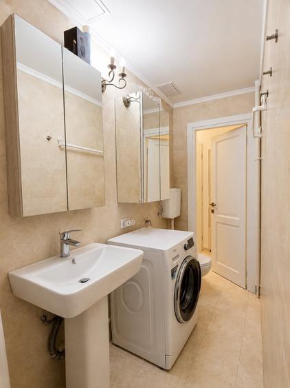 Apartament cu 3 camere semidecomandat, mobilat în Floreasca