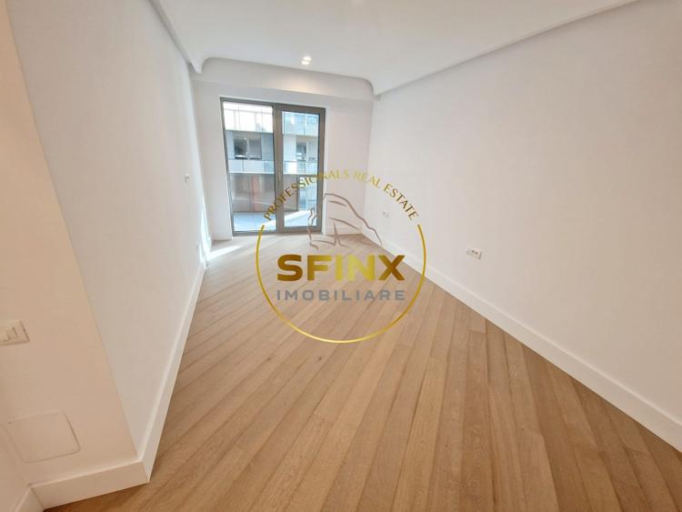 Apartament cu 3 camere semidecomandat, mobilat în Băneasa