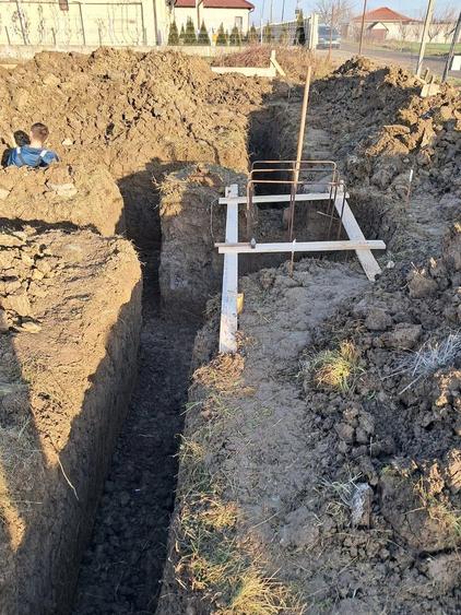 Casă cu Teren 650 Mp în Semicentral