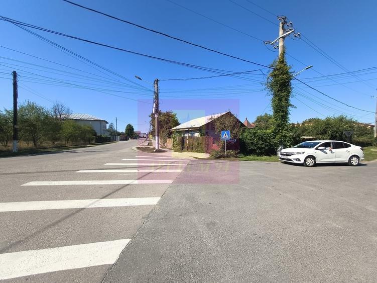 Casă cu 2 camere cu Teren 150 Mp în 1 Decembrie