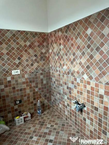Apartament cu 2 camere semidecomandat în Săvinești