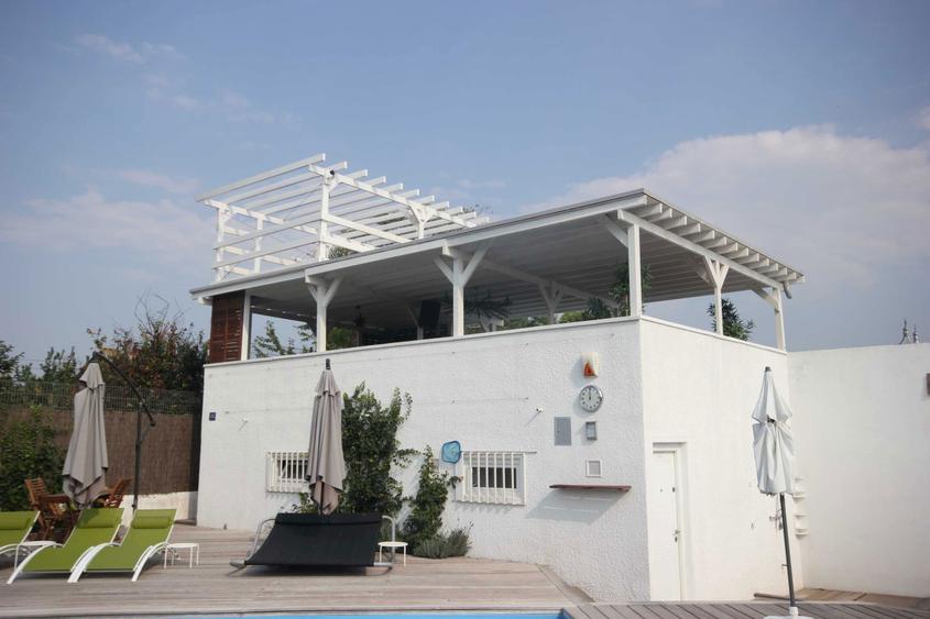 Casă cu 4 camere în Parcheș