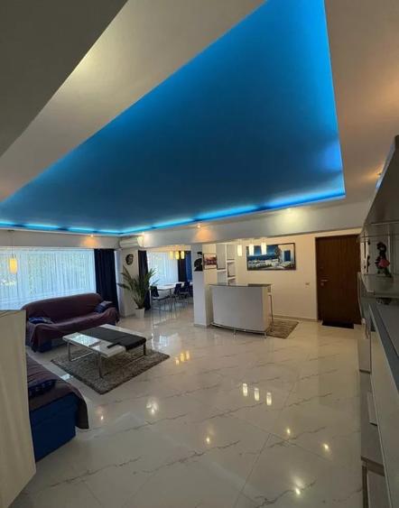 Apartament cu 3 camere decomandat, mobilat în Unirii