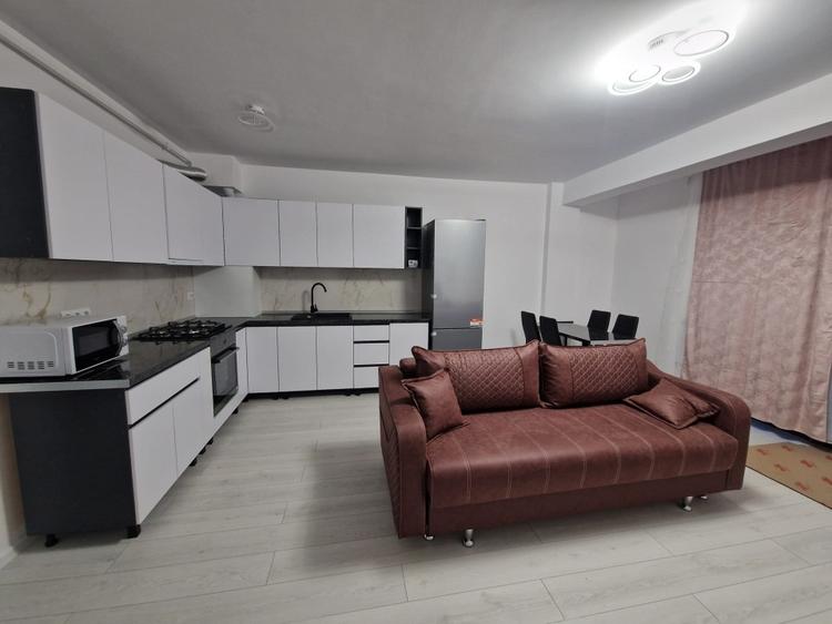 Apartament cu 2 camere semidecomandat, mobilat în Florești — fotografia 2