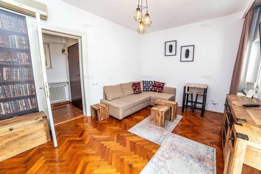 Apartament cu 2 camere decomandat, mobilat în P-ța Romană