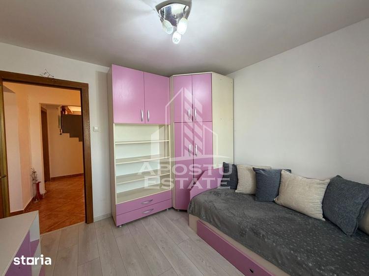 Apartament cu 3 camere decomandat, mobilat în Dâmbovița