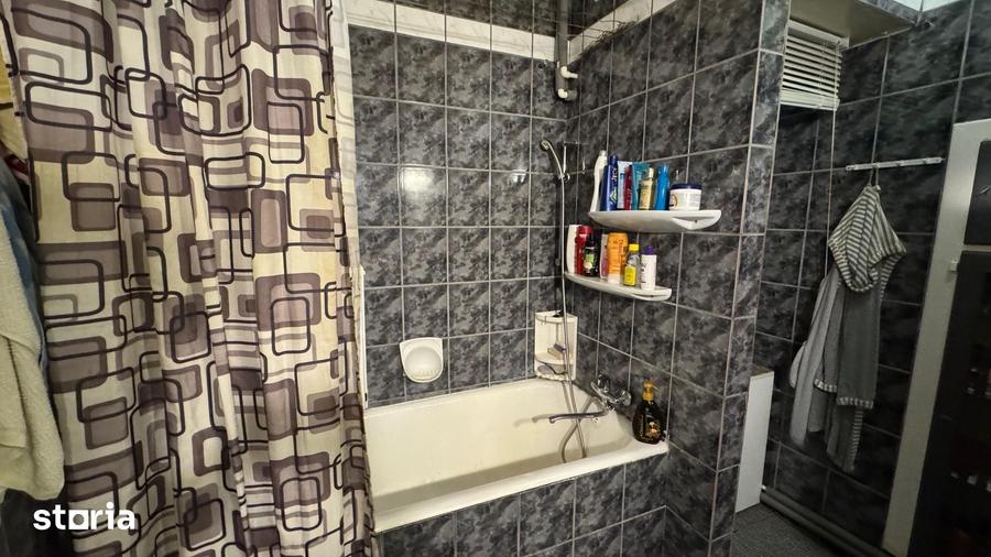 Apartament cu 4 camere semidecomandat în Elisabetin