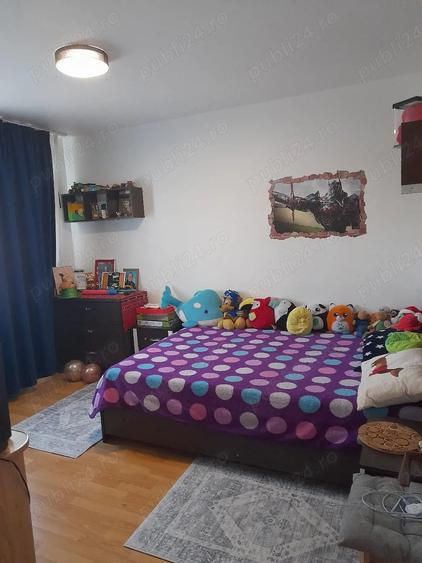 Apartament cu 4 camere decomandat în Ultracentral