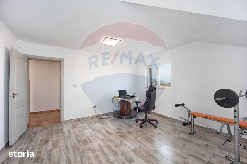 Casă cu 4 camere cu Teren 620 Mp în Bod