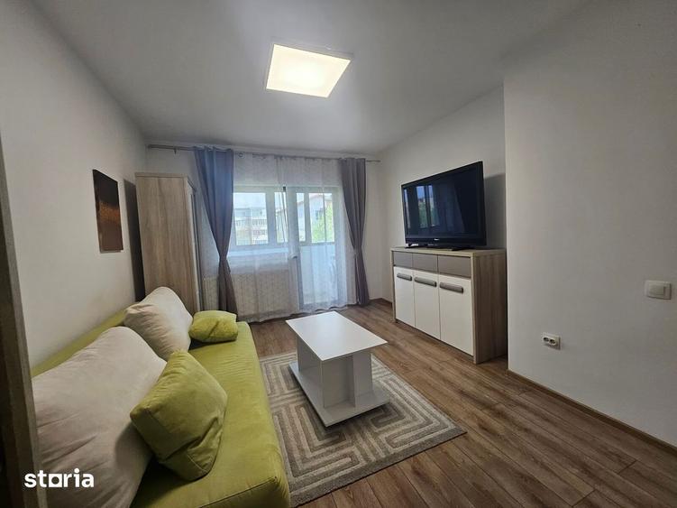 Garsonieră decomandată, mobilată în Găvana