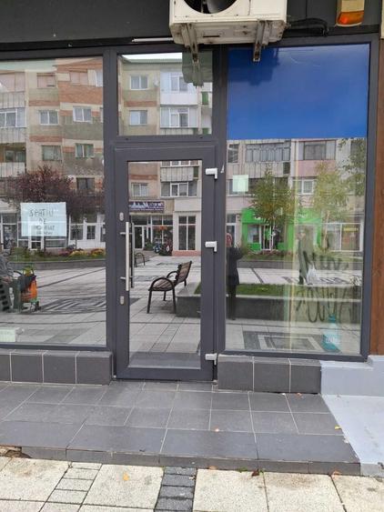 Spațiu comercial, de 78 mp, în Central