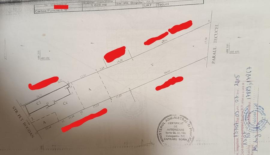 Casă cu 3 camere cu Teren 1625 Mp în Central