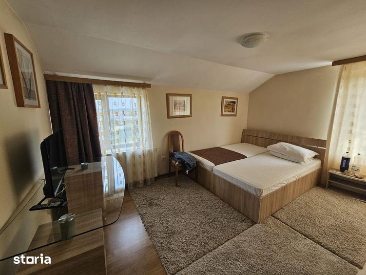 Casă cu 4 camere cu Teren 700 Mp în Curtea de Argeș