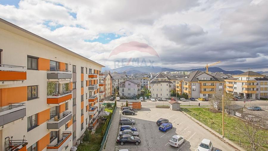 Apartament cu 3 camere decomandat, mobilat în Tractorul