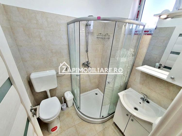 Apartament cu 4 camere decomandat, mobilat în Libertății