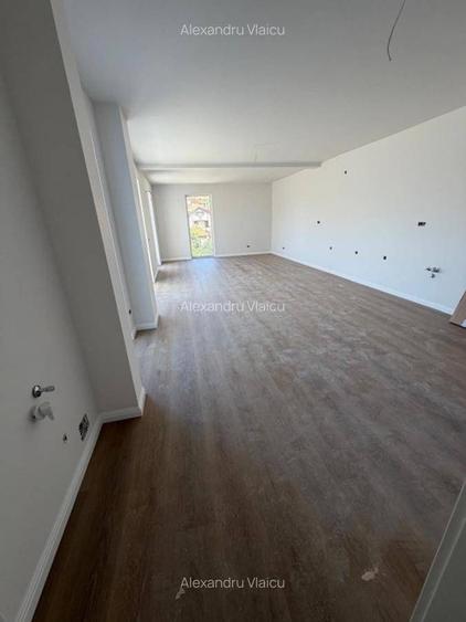 Apartament cu 2 camere decomandate, 52mp, etaj intermediar, finisat modern, cu parcare inclusa in pr - 3